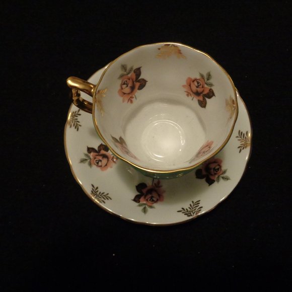 OLD MONEY ROYAL WINSOR FINE BONE CHINA GREEN FLORALS CUP & SAUCER - Picture 8 of 12